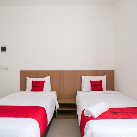 Reddoorz Syariah Near Lapangan Pancasila Simpang Lima Hostel Семаранг Екстериор снимка