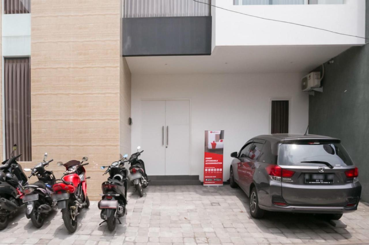 Reddoorz Syariah Near Lapangan Pancasila Simpang Lima Hostel Семаранг Екстериор снимка