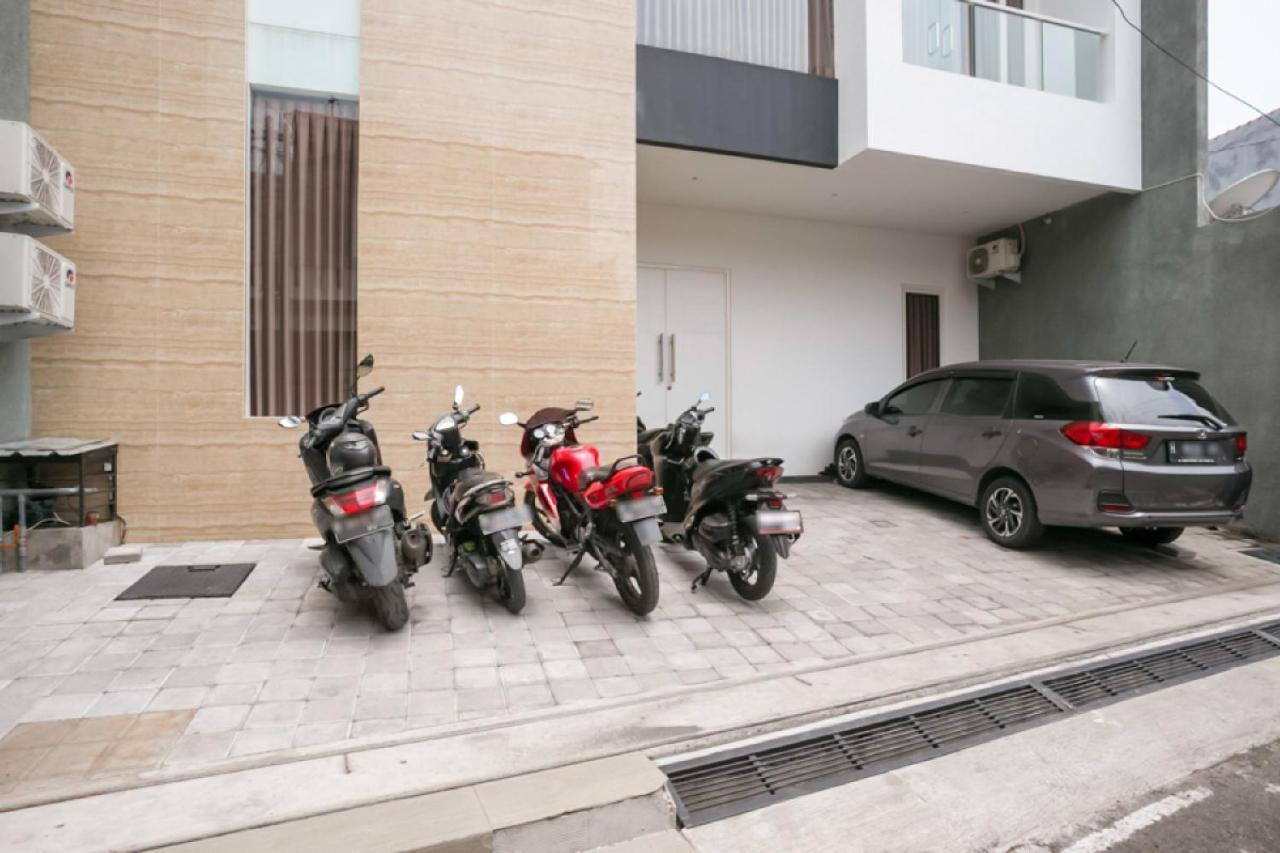 Reddoorz Syariah Near Lapangan Pancasila Simpang Lima Hostel Семаранг Екстериор снимка